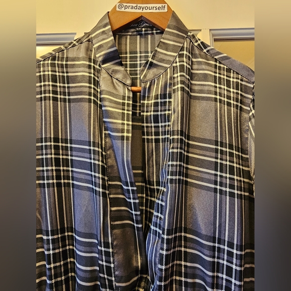 Silky blouse - Picture 3 of 8